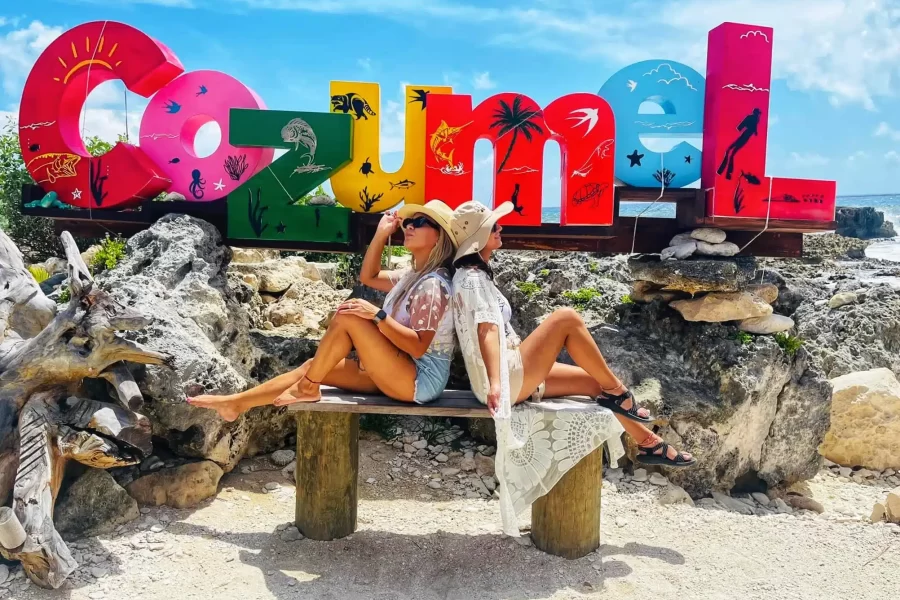 Island Tour in Cozumel, Mayan Show & Tacos
