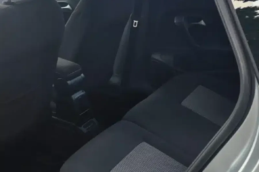 Sedan Rental