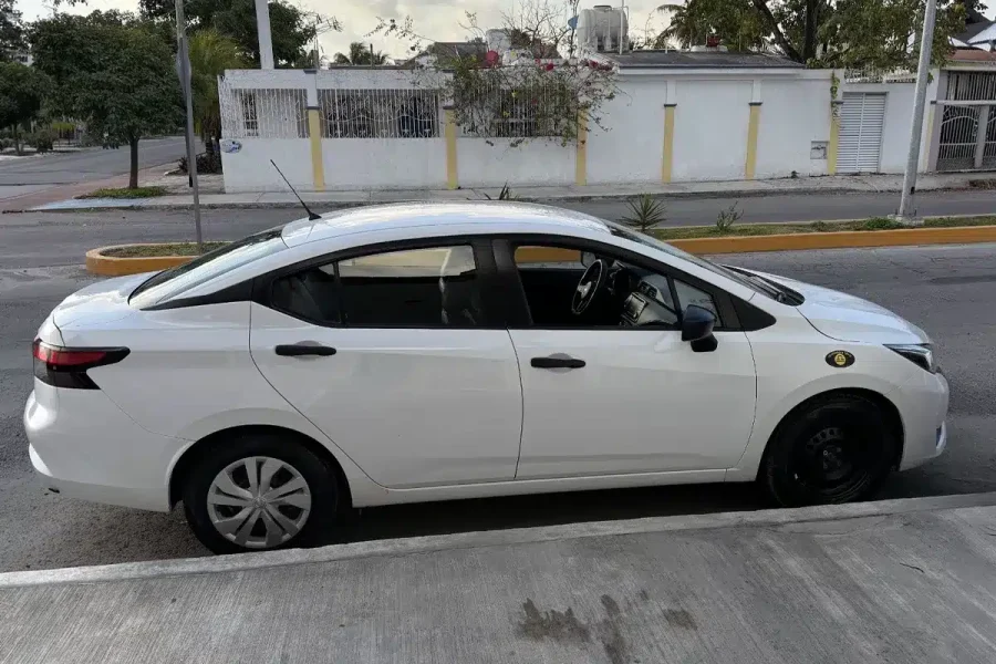 Sedan Rental